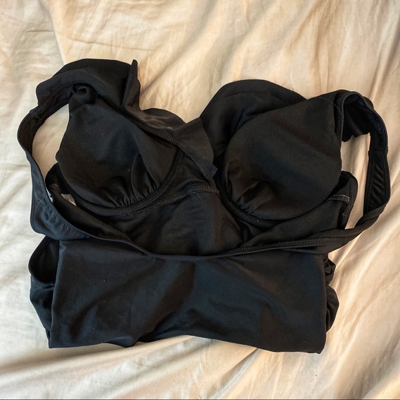 NEW!! One piece bathing suit size large - Picture 5 of 7